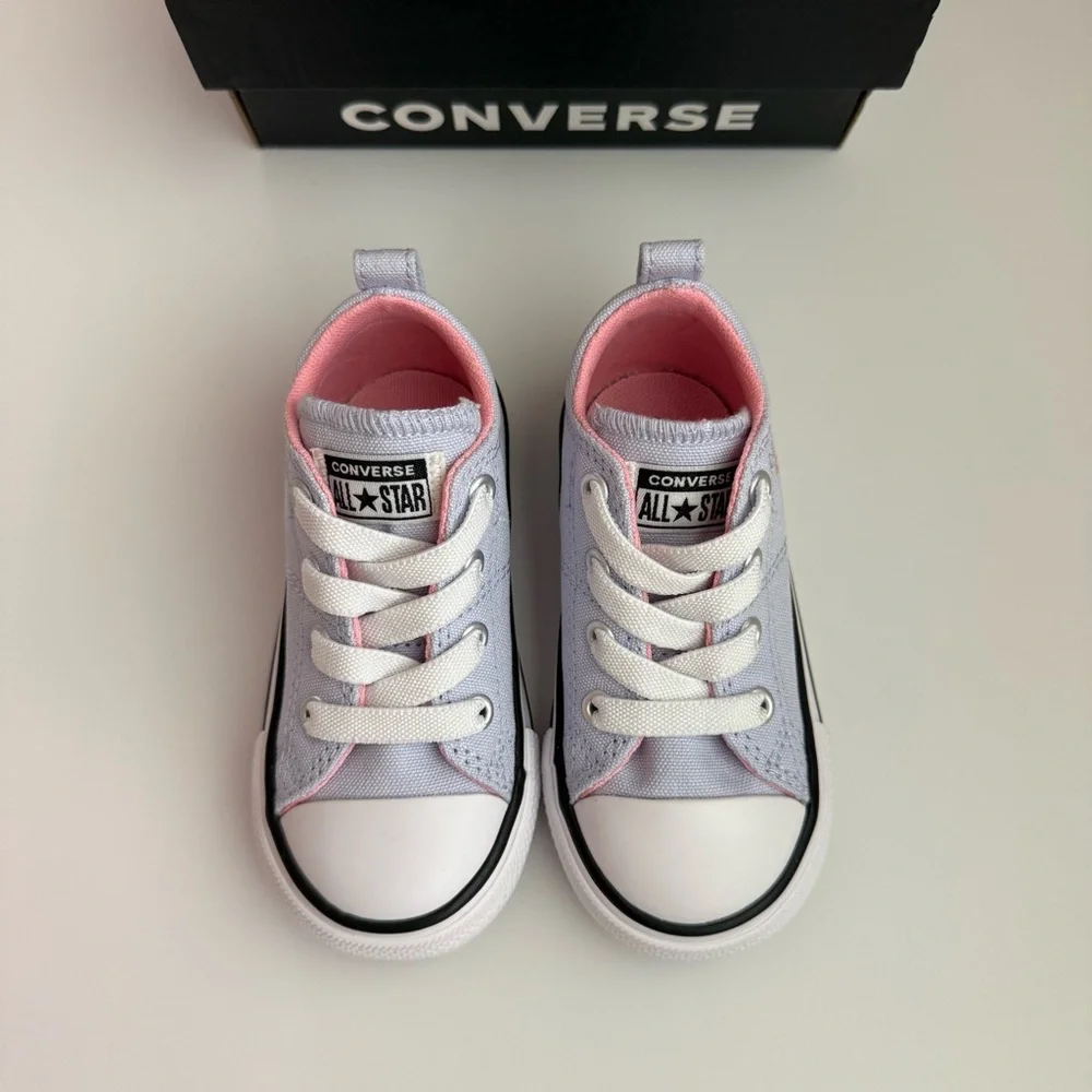 NIB Converse Chuck Taylor All Star Embroidered Flowers Madison Ox